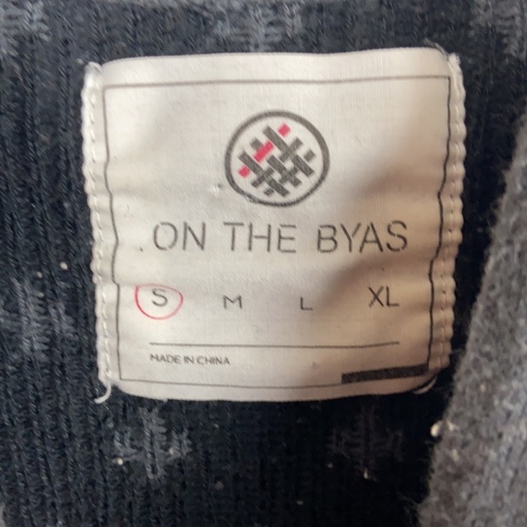 On The Byas Hoodie Sweater - Picture 5 of 5